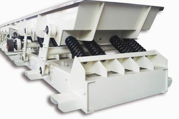 連桿振動(dòng)輸送機(jī)（完全平衡式連桿振動(dòng)輸送機(jī)、彈性連桿式振動(dòng)輸送機(jī)）的優(yōu)勢(shì)特征